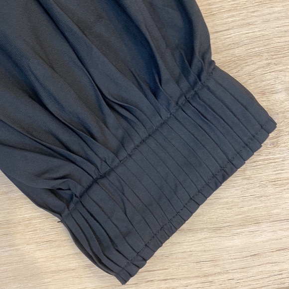 MaxAzria Pleated Cropped Bomber Jacket - Picture 6 of 10